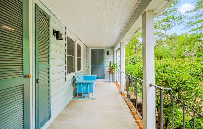 3 beds, 2 baths, 1,300 sqft, $1,950, Unit Unit A