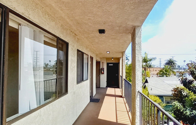 1024 Grand Ave.
