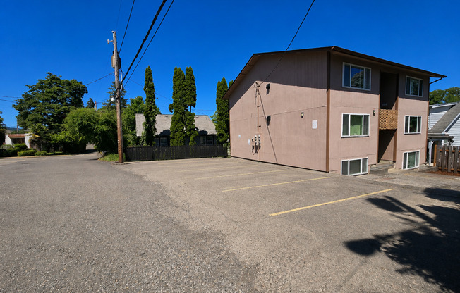 21st Street Apartments