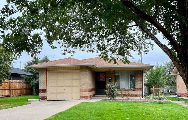3 Bedroom Home Walking distance to Sloan Lake & Highlands! Available May 15th!!