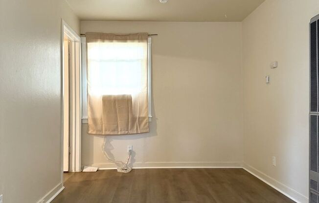 Sweet 2/1 Available NOW!!!