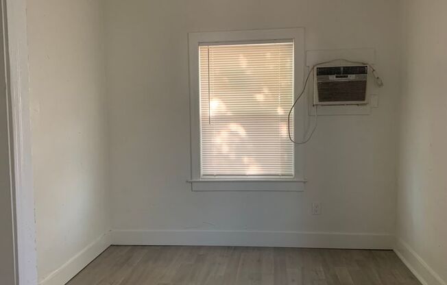 Newly remodeled 1 Bedroom 1 Bath