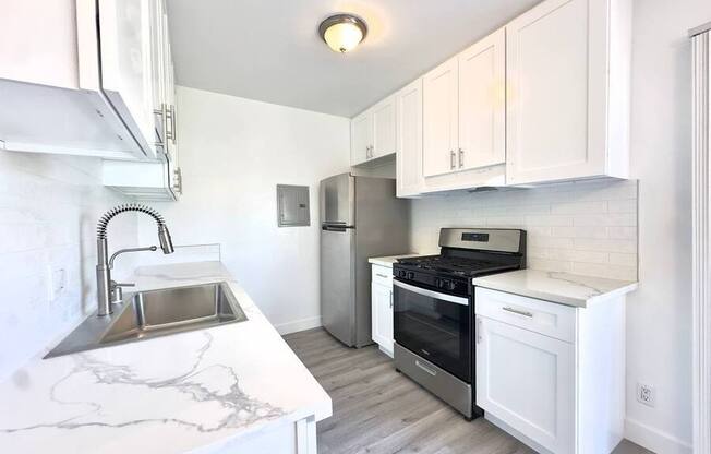 9719 REGENT ST