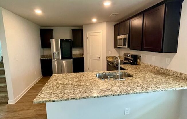 For Rent - 909 Teabiscuit Way