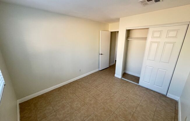 2 beds, 2 baths, $1,295, Unit UNIT 1129