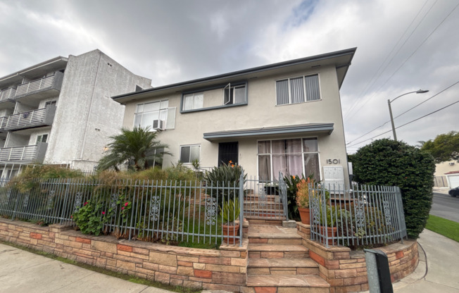 Beverly Dr - 1501