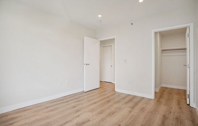 2 beds, 1 bath, 970 sqft, $2,795, Unit 402