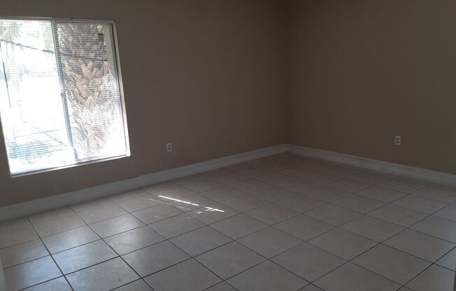 2 beds, 2 baths, 920 sqft, $1,245, Unit Unit # 607