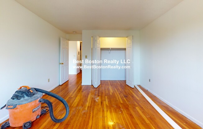 435 SHIRLEY ST