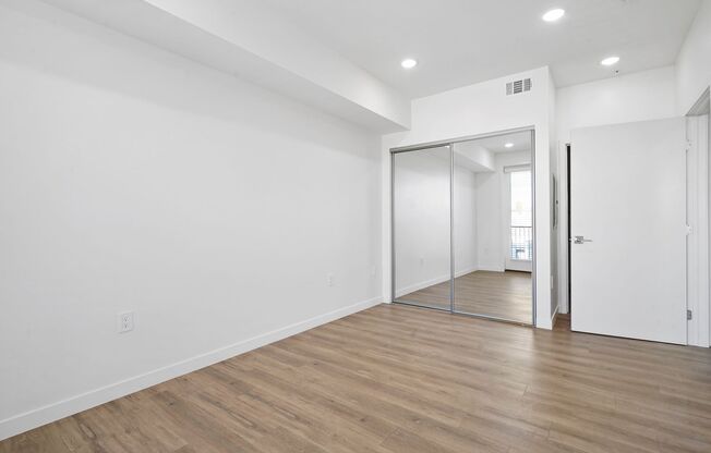 2 beds, 2 baths, 1,079 sqft, $2,850, Unit 207