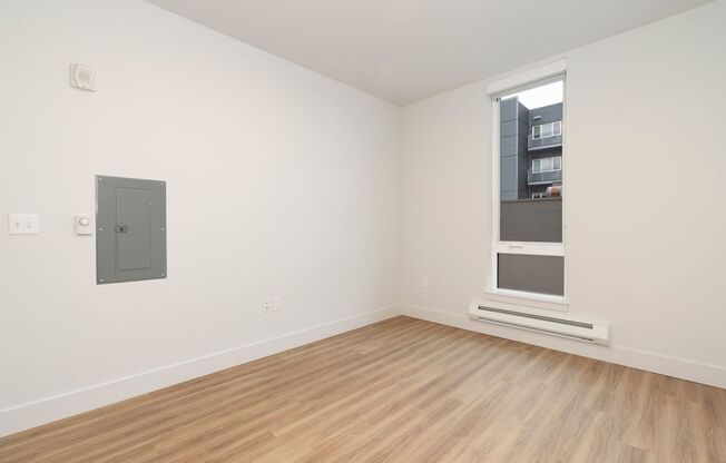 1 bed, 1 bath, 634 sqft, $1,745, Unit 410