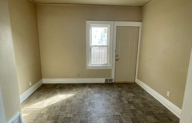 HUGE 4 Bedroom Apartment