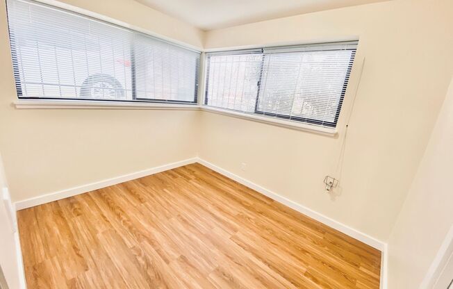2 beds, 1 bath, 648 sqft, $1,995, Unit 105