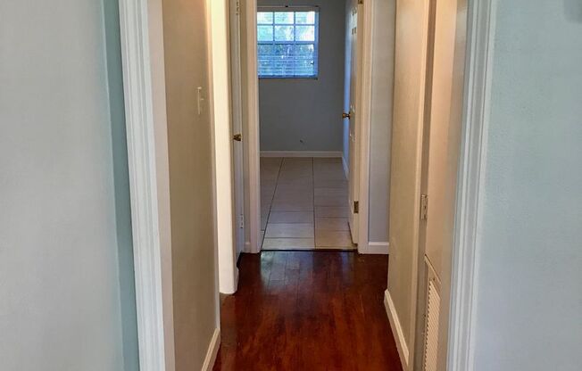 3 beds, 1 bath, $2,300