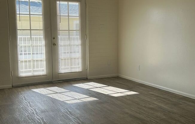 1 bed, 1 bath, 600 sqft, $875, Unit B08