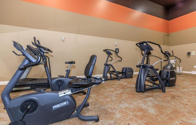 STATE-OF-THE-ART FITNESS CENTER