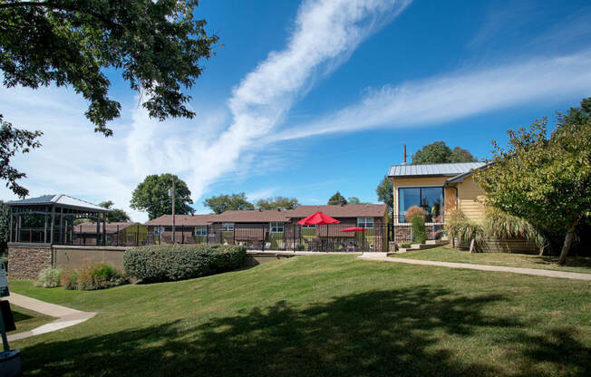 Courtyard at Ventana, Hendersonville, TN 37075.