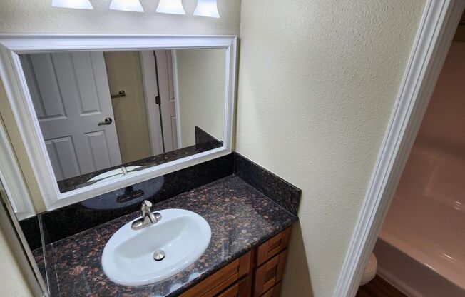 2 beds, 1 bath, 825 sqft, $1,820, Unit 205