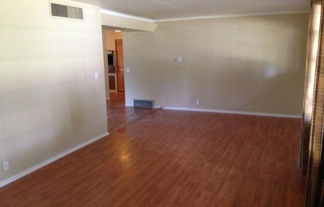 4 Bedroom in Hudson Park off Cedar