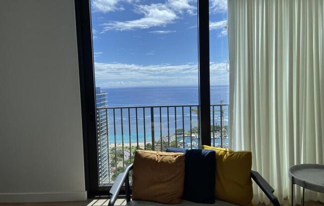 1 bed, 1 bath, 563 sqft, $3,800