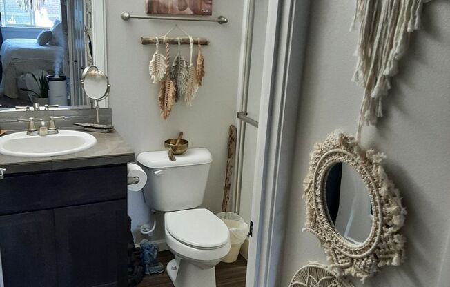 2 beds, 2 baths, 1,028 sqft, $1,900, Unit 20-250