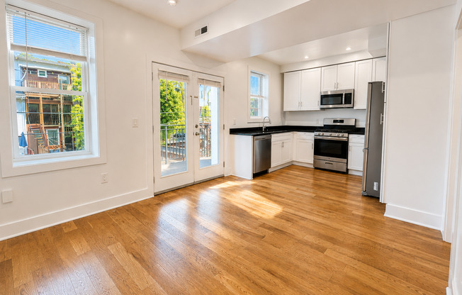 727 Quebec Pl