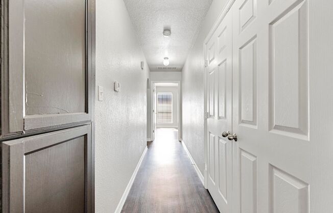 3 beds, 2 baths, 1,110 sqft, $1,495, Unit T350-101