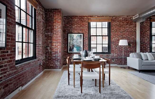 Portland, OR Crane Flats and Lofts dining room kitchen