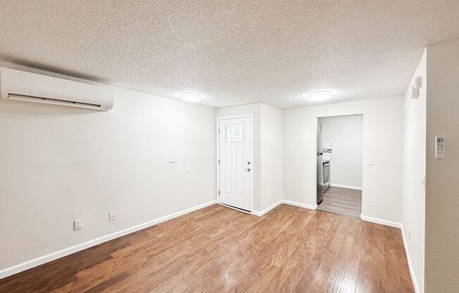 2 beds, 1 bath, 788 sqft, $1,250, Unit 1873C