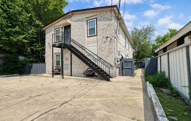 4614 GURLEY AVE