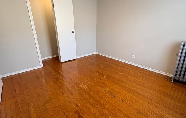2 beds, 1 bath, 670 sqft, $1,200, Unit CA 129-3E