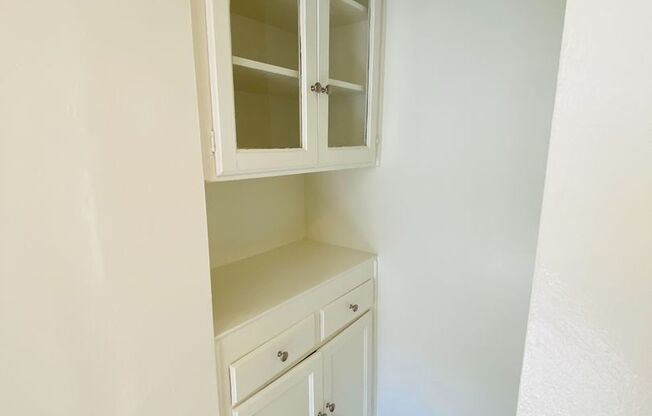 671-1312 N ALTA VISTA