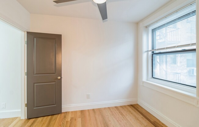 2 beds, 1 bath, 556 sqft, $4,250, Unit 501