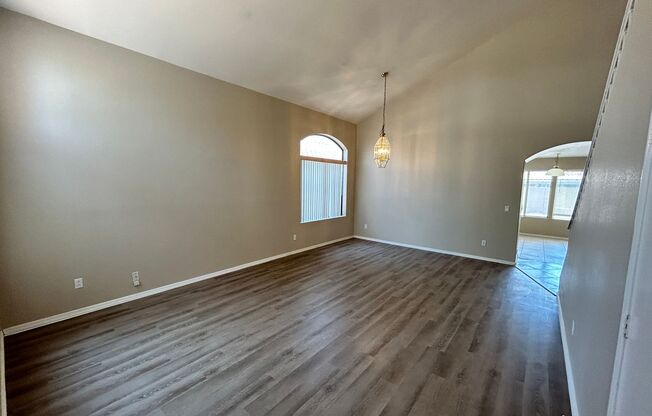Spacious 4-Bedroom 3-Bath Peoria Home with Vaulted Ceilings & Large Backyard