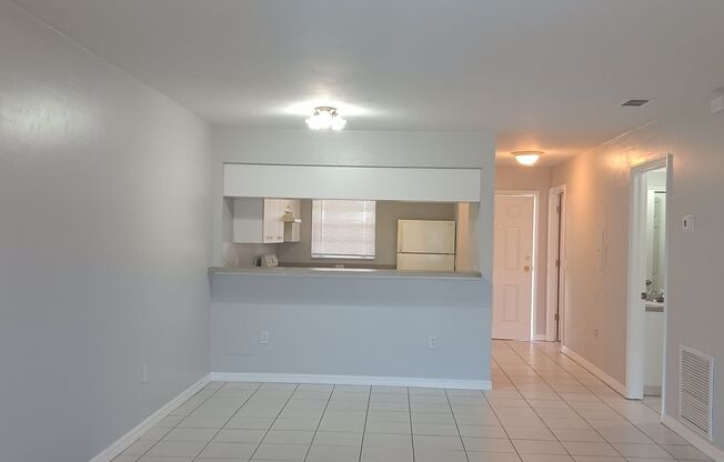 2 Bedroom 2 Bath Gulf Access Apartment with Community Pool