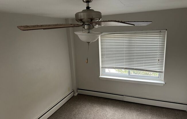 1 bed, 1 bath, 700 sqft, $1,295, Unit 309(R)