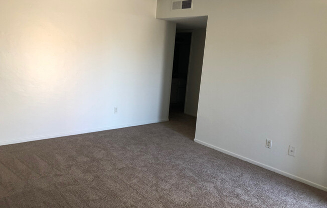 2 beds, 1.5 baths, 1,047 sqft, $1,575, Unit 5401C