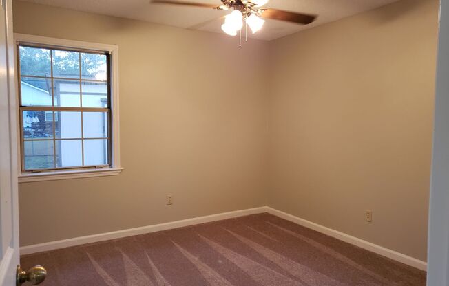 705 Charlotte Court, Hinesville, GA