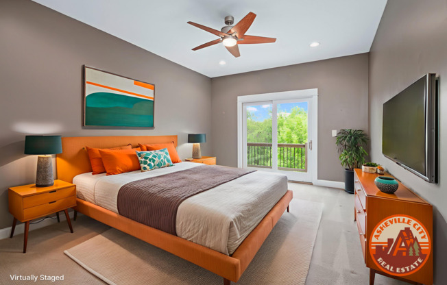Beautiful & Modern 3-Bedroom Townhome near Downtown Asheville (Garage Included)