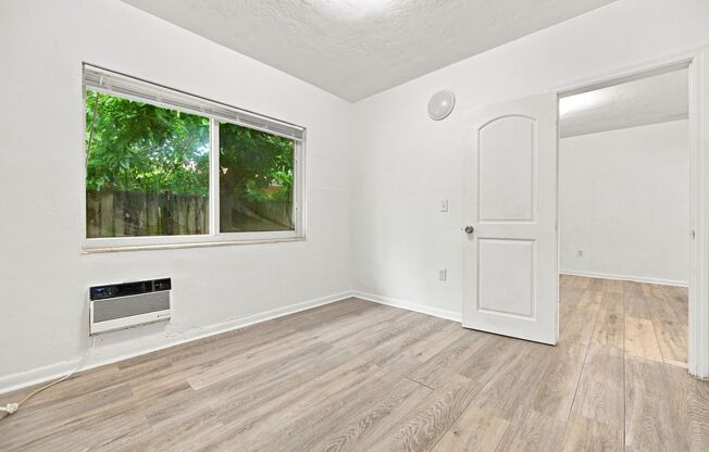 1 bed, 1 bath, 600 sqft, $1,400, Unit Unit 2