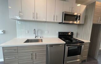 2 beds, 1 bath, 586 sqft, $2,240, Unit 308