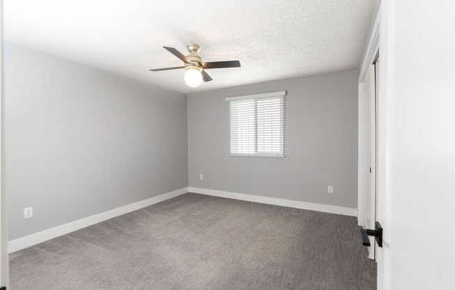 2 beds, 1.5 baths, 870 sqft, $1,595, Unit 7