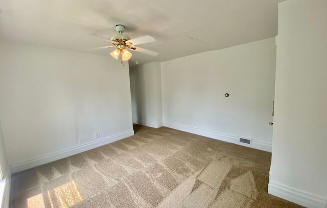 1 bed, 1 bath, 600 sqft, $1,045, Unit 2