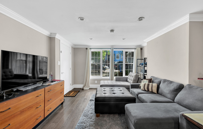25 PILLING ST