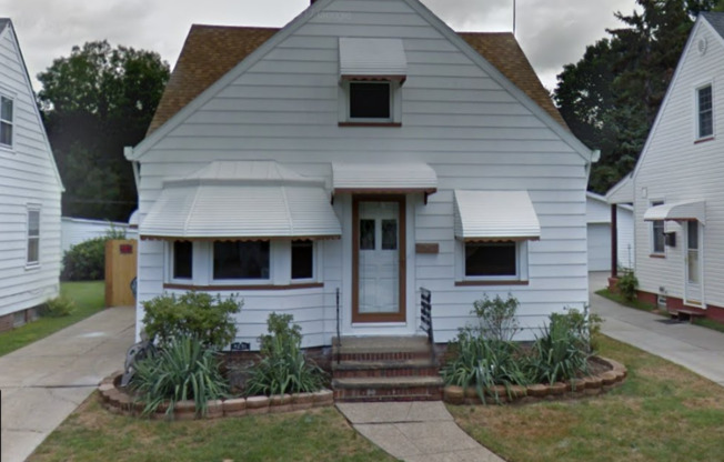 4291 W 12 ST