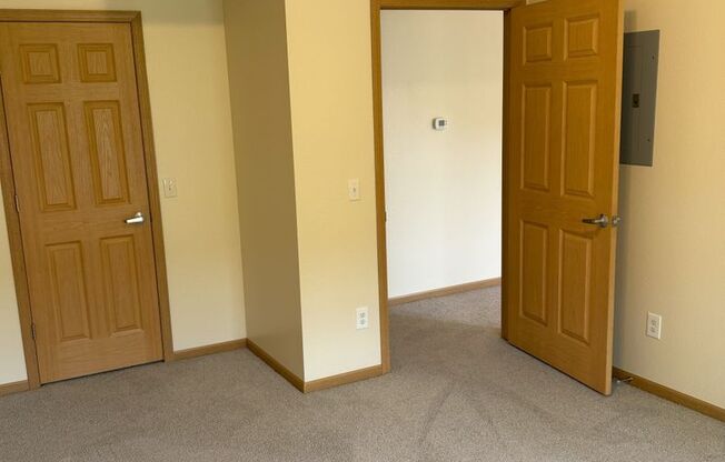 2 beds, 2 baths, 986 sqft, $998, Unit AC07N