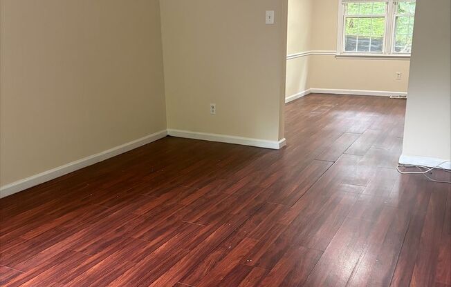Charming 3BD/1BA Townhome in Belmont/Nottingham, MD!
