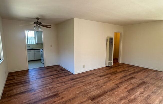 2 beds, 1 bath, 950 sqft, $1,795