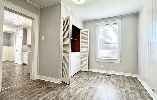Comfortable Charm on Stumberg Lane – 3 Bed, 2 Bath Home in Prime Location!