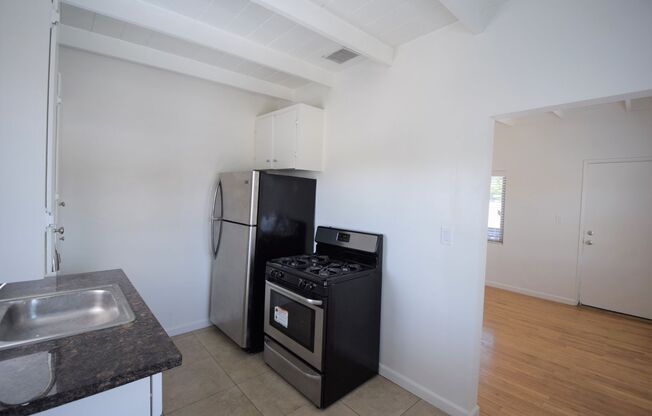 Studio, 1 bath, 353 sqft, $1,895, Unit 609-C